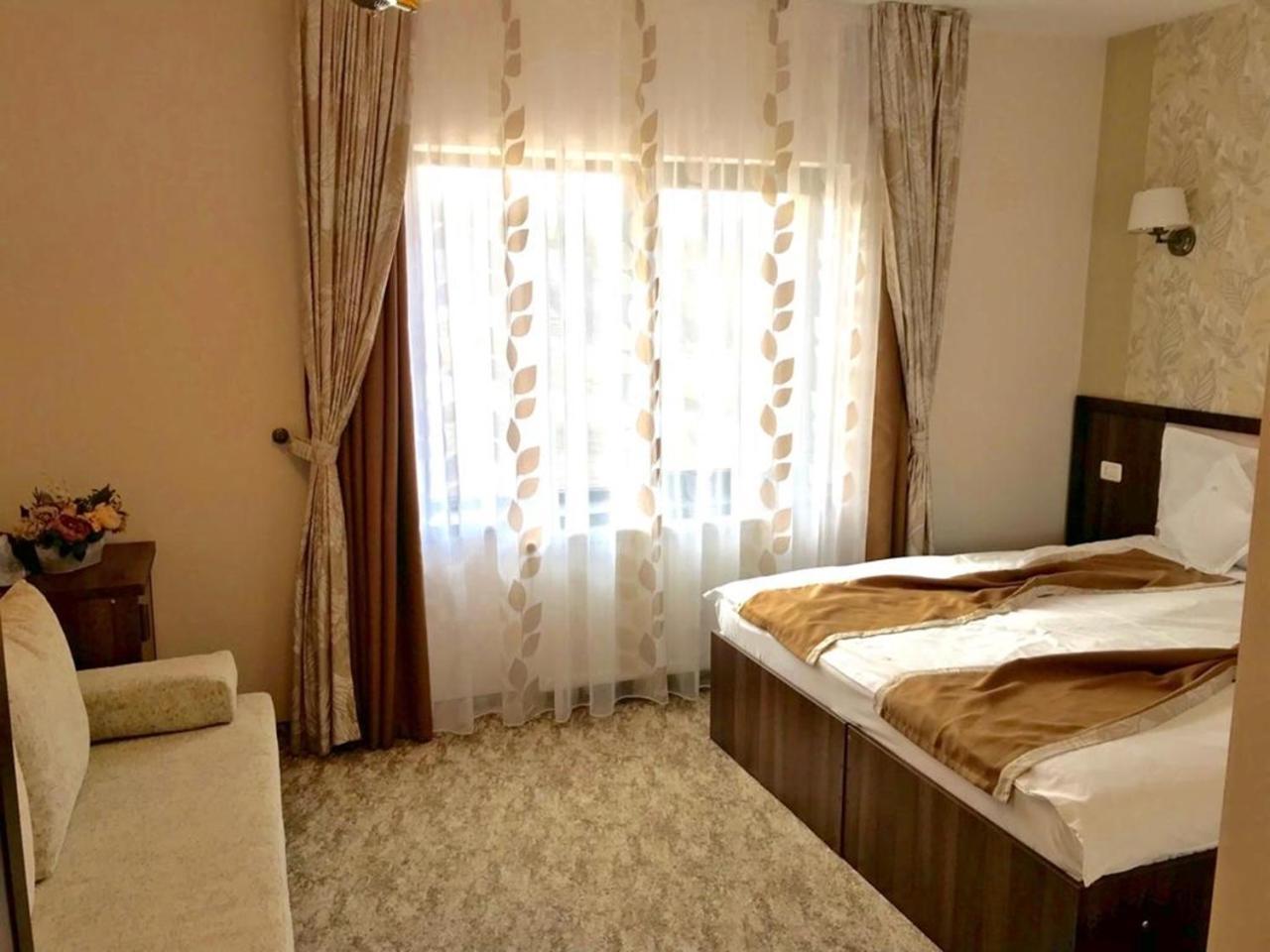 Pensiunea Poiana Viselor 4* Poiana Mărului